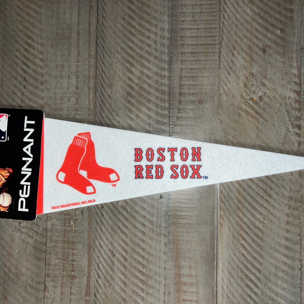 MLB Boston Red Sox White and Red Pennant 16 inches Rico USA [Brand New]